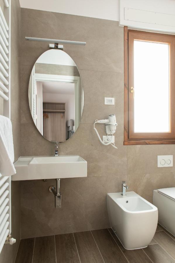 B&B Monna Lisa Rooms Montesano Scalo ภายนอก รูปภาพ